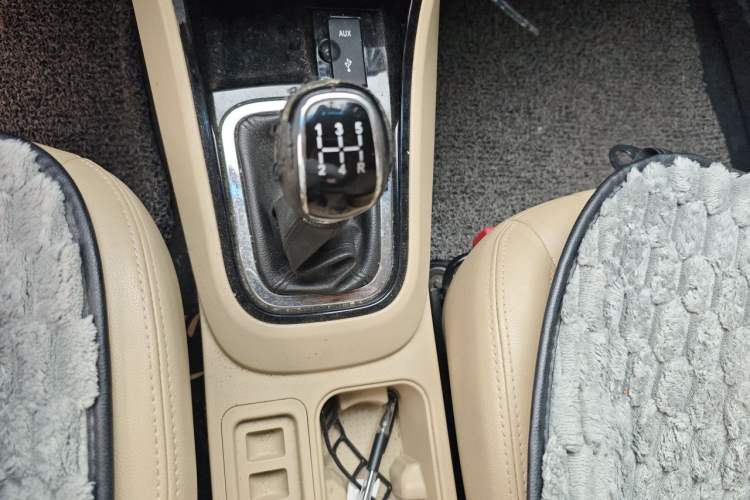 Used Chery E3 2015 1.5L Manual ZhiShang Model Gear Lever