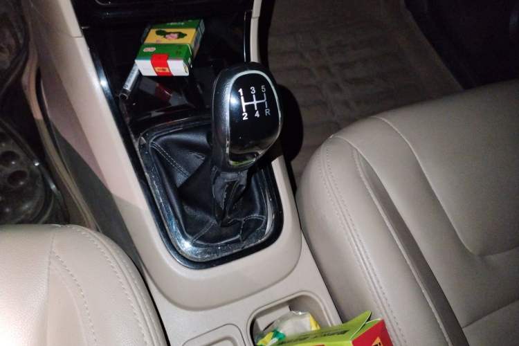Used Chery E3 2015 1.5L Manual ZhiShang Model Gear Lever