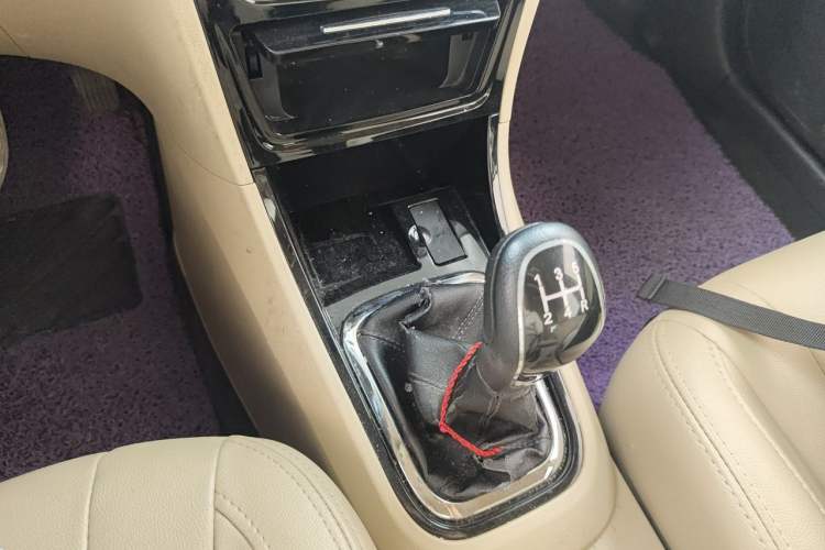Used Chery E3 2015 1.5L Manual ZhiShang Model Gear Lever