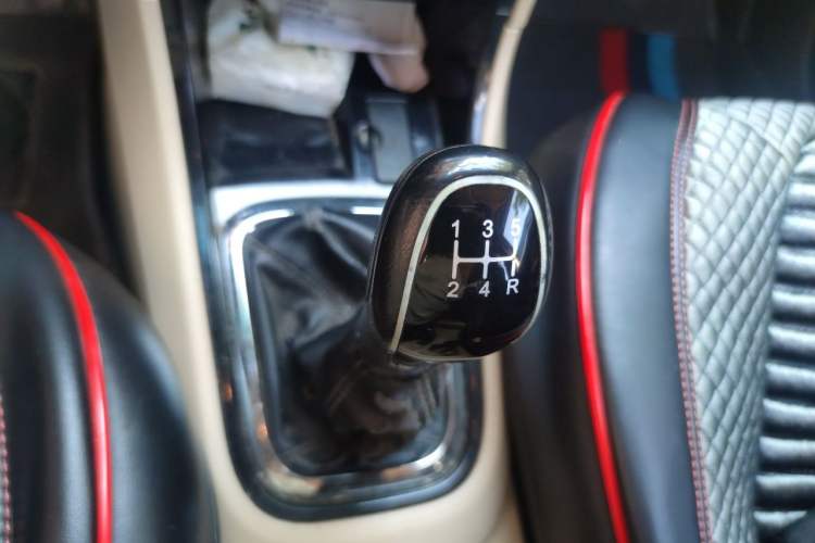 Used Chery E3 2015 1.5L Manual ZhiShang Model Gear Lever