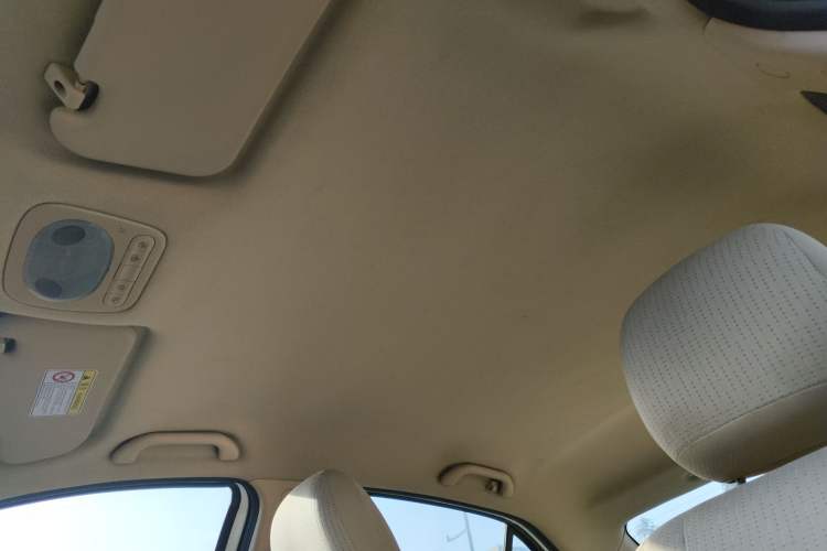 Used Chery E3 2015 1.5L Manual Fashion Model Headliner