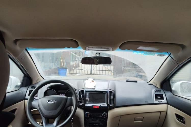 Used Chery E3 2015 1.5L Manual Fashion Model Headliner