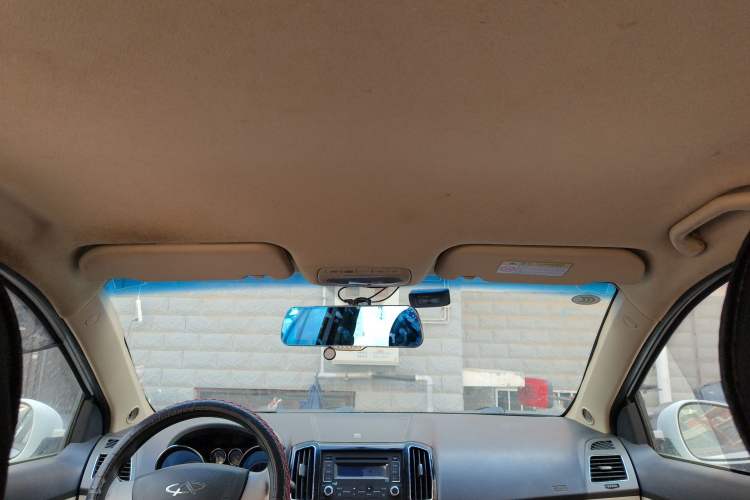 Used Chery E3 2015 1.5L Manual Fashion Model Headliner