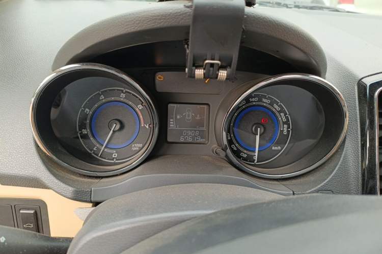 Used Chery E3 2015 1.5L Manual ZhiShang Model Instrument Cluster