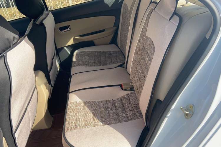 Used Chery E3 2015 1.5L Manual Fashion Model Interior 1