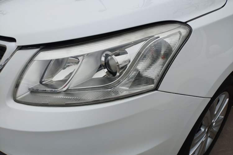 Used Chery E3 2015 1.5L Manual Fashion Model Left Front Headlight