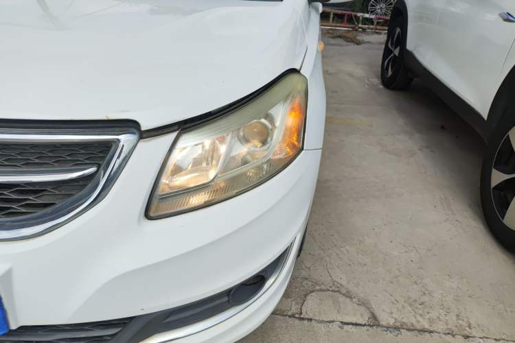Used Chery E3 2015 1.5L Manual Fashion Model Left Front Headlight
