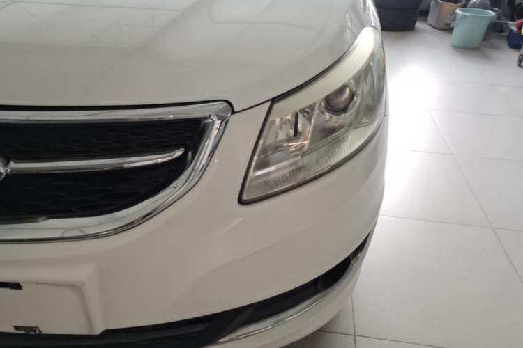 Used Chery E3 2015 1.5L Manual Fashion Model Left Front Headlight
