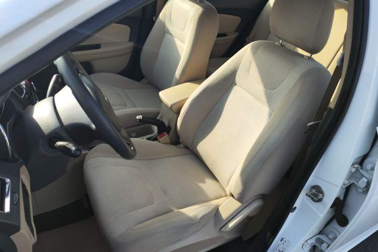 Used Chery E3 2015 1.5L Manual Fashion Model Left Front Seat