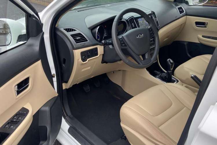 Used Chery E3 2015 1.5L Manual ZhiShang Model Left Front Seat