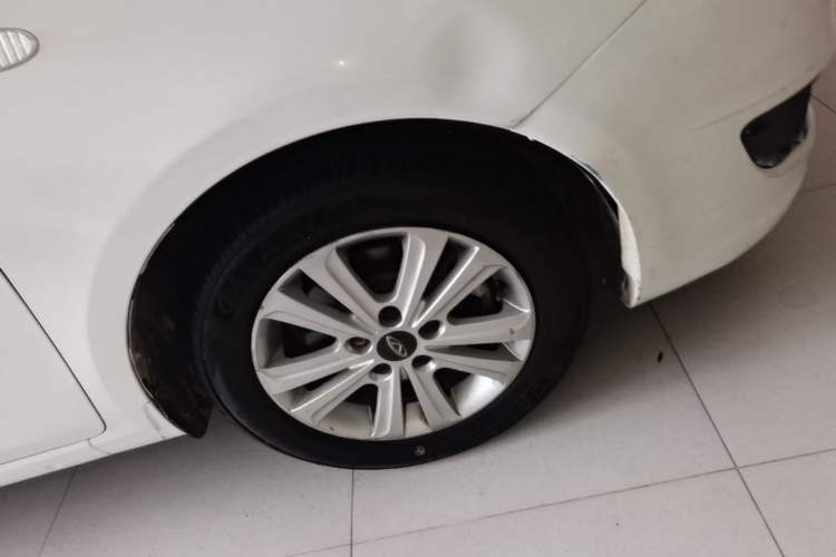 Used Chery E3 2015 1.5L Manual Fashion Model Left Front Wheel Hub