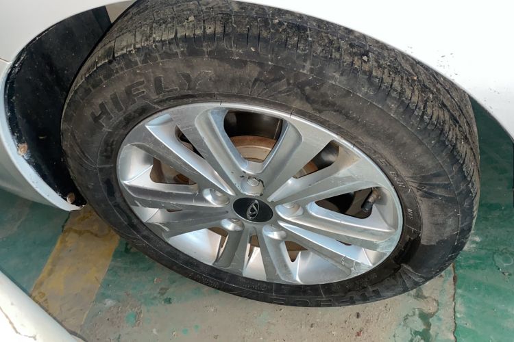 Used Chery E3 2015 1.5L Manual ZhiShang Model Left Front Wheel Hub