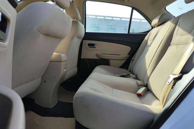 Used Chery E3 2015 1.5L Manual Fashion Model Left Rear Seat