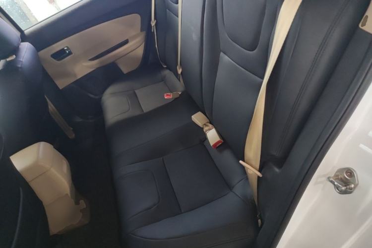 Used Chery E3 2015 1.5L Manual Fashion Model Left Rear Seat