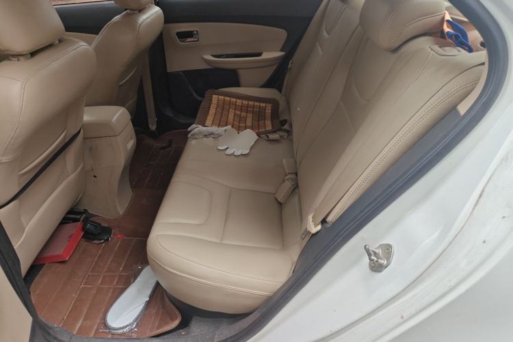 Used Chery E3 2015 1.5L Manual ZhiShang Model Left Rear Seat