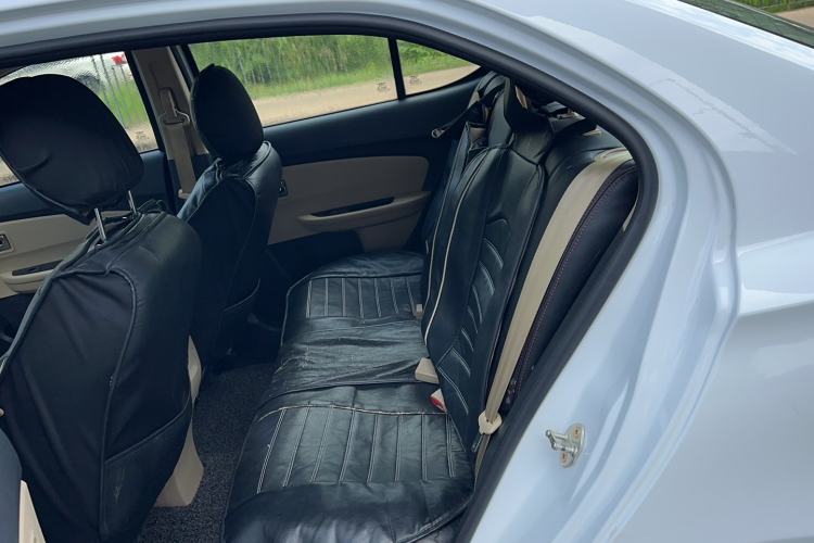 Used Chery E3 2015 1.5L Manual Fashion Model Left Rear Seat