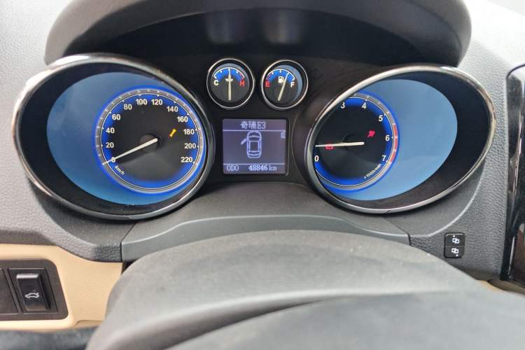 Used Chery E3 2015 1.5L Manual ZhiShang Model Odometer Close Up