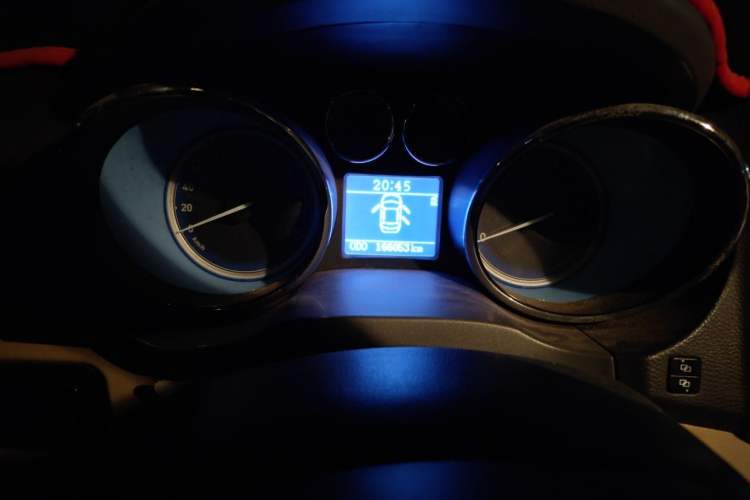 Used Chery E3 2015 1.5L Manual ZhiShang Model Odometer Close Up