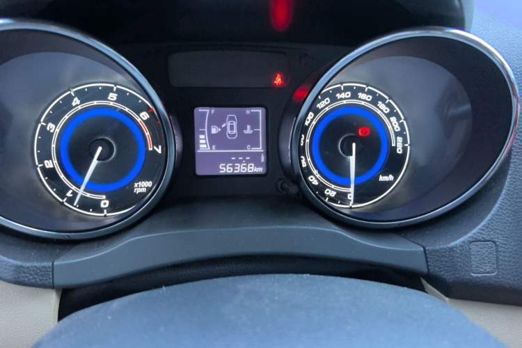 Used Chery E3 2015 1.5L Manual ZhiShang Model Odometer Close Up