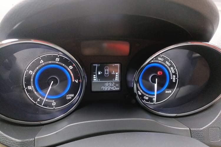 Used Chery E3 2015 1.5L Manual Fashion Model Odometer Close Up