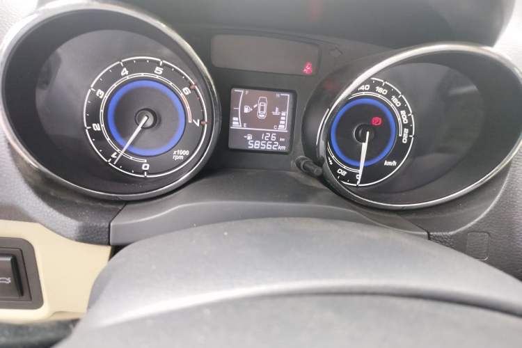 Used Chery E3 2015 1.5L Manual ZhiShang Model Odometer Close Up