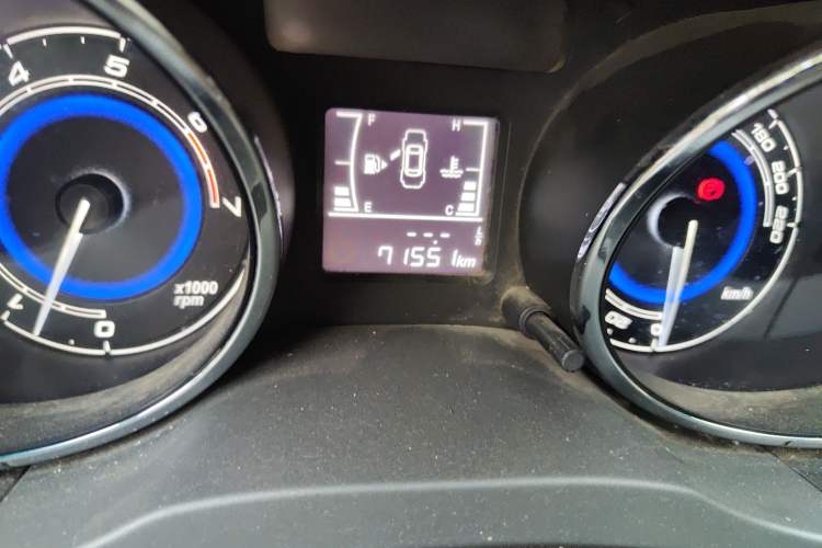Used Chery E3 2015 1.5L Manual Fashion Model Odometer Close Up