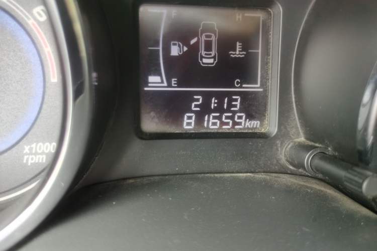 Used Chery E3 2015 1.5L Manual Sishang Edition Odometer Close Up