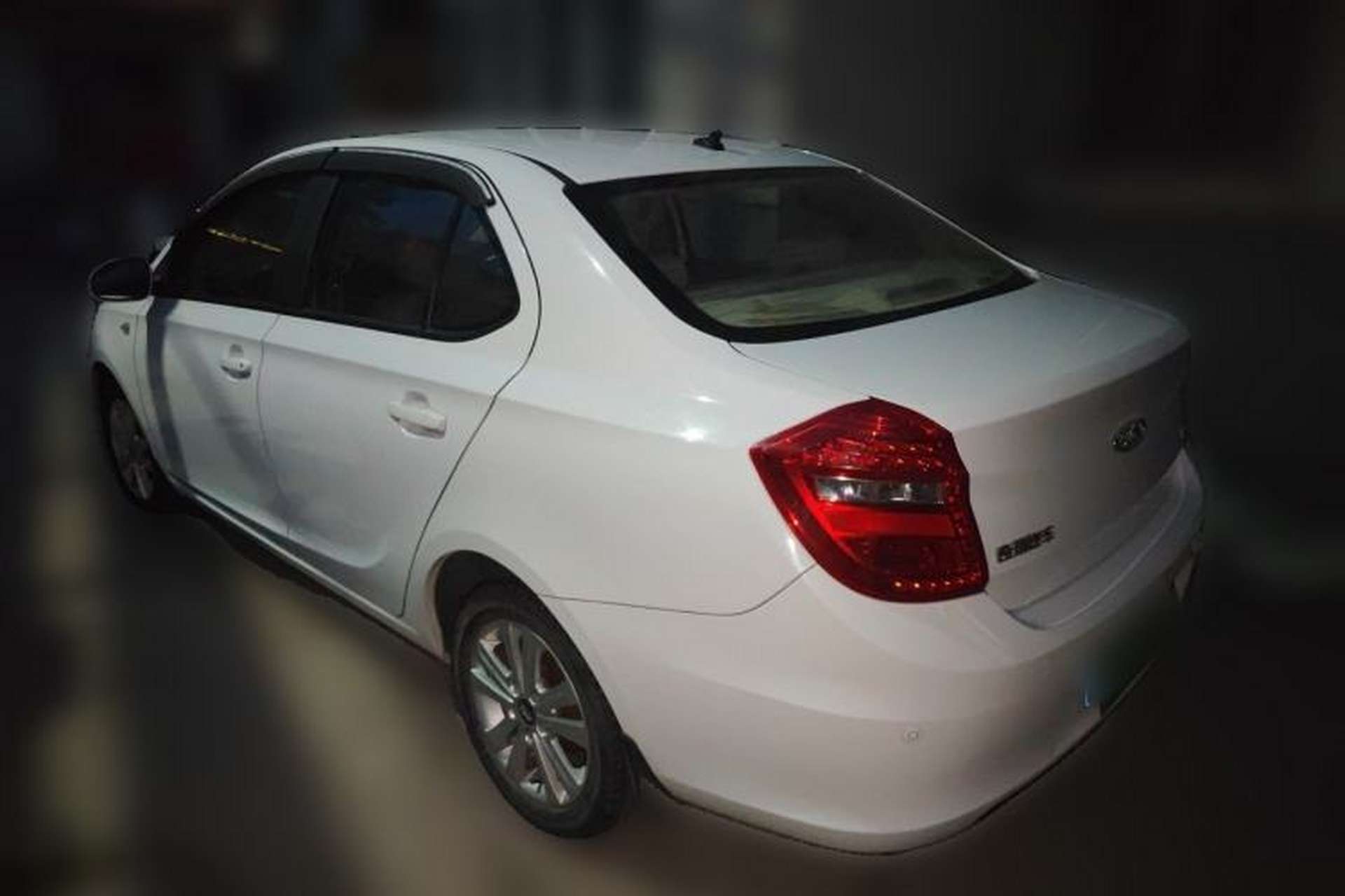Used Chery E3 2015 1.5L Manual ZhiShang Model Rear Left 45 Deg