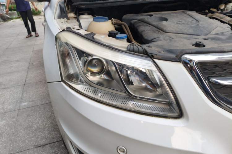 Used Chery E3 2015 1.5L Manual Sishang Edition Right Front Headlight