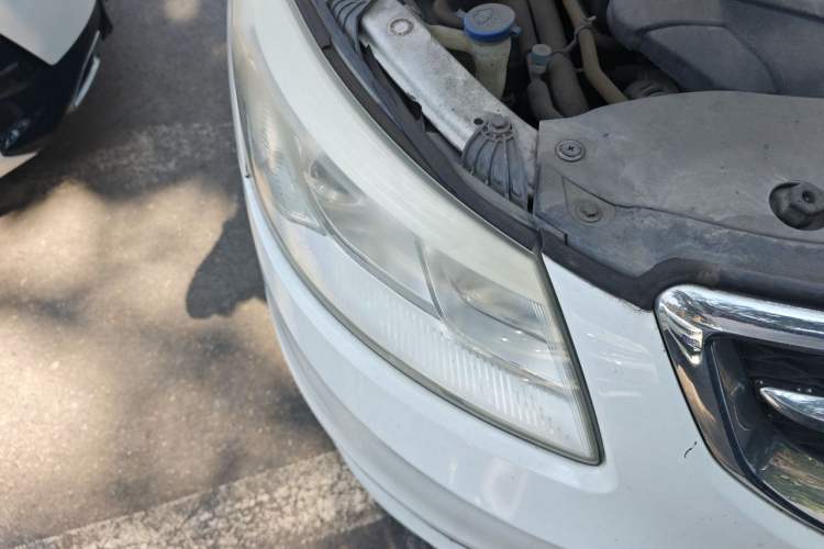 Used Chery E3 2015 1.5L Manual Fashion Model Right Front Headlight