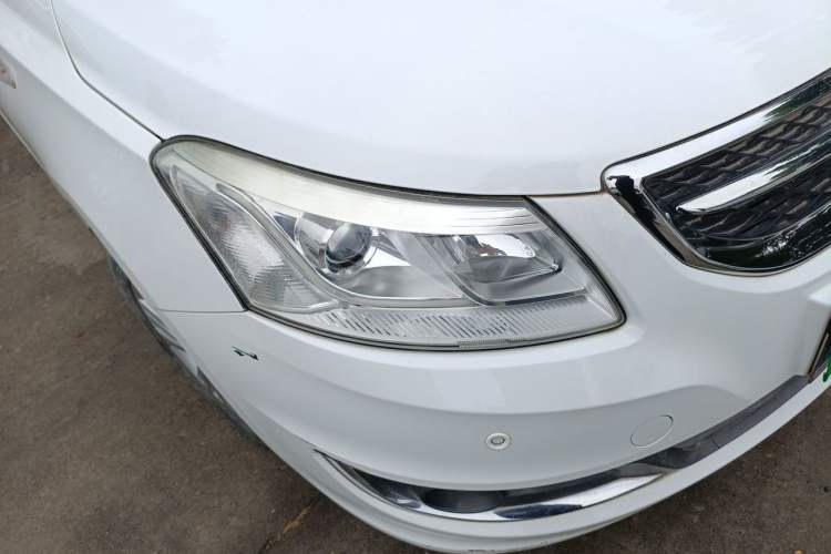 Used Chery E3 2015 1.5L Manual ZhiShang Model Right Front Headlight