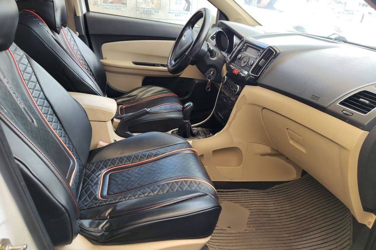 Used Chery E3 2015 1.5L Manual Fashion Model Right Front Seat