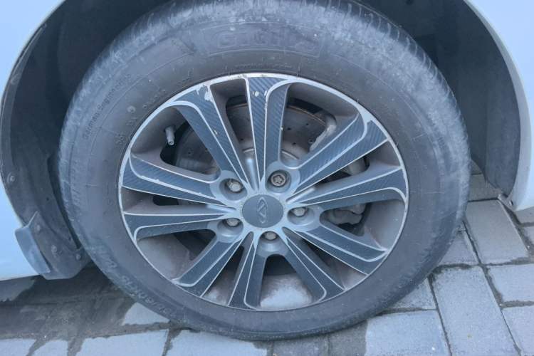 Used Chery E3 2015 1.5L Manual ZhiShang Model Right Front Wheel Hub