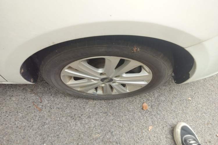 Used Chery E3 2015 1.5L Manual ZhiShang Model Right Front Wheel Hub
