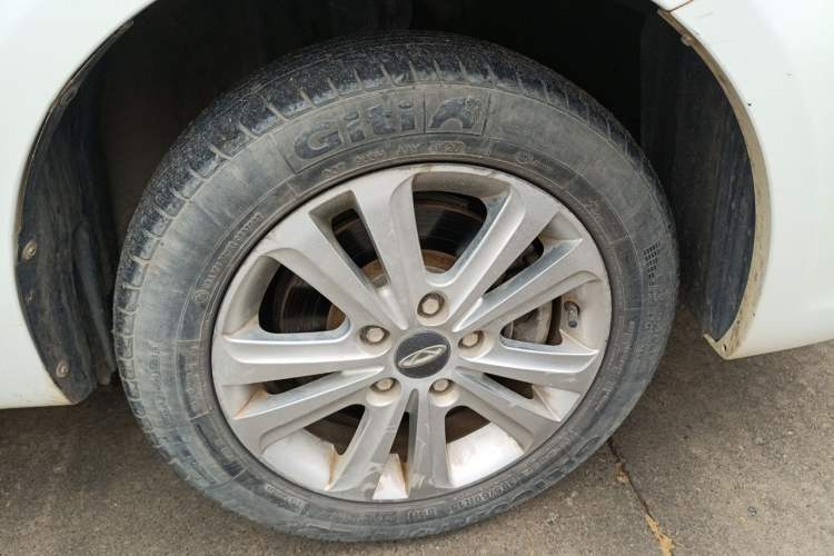 Used Chery E3 2015 1.5L Manual ZhiShang Model Right Front Wheel Hub