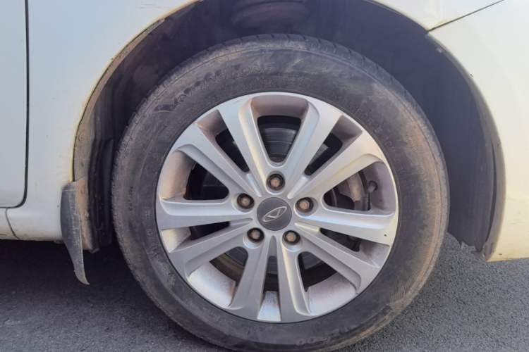 Used Chery E3 2015 1.5L Manual ZhiShang Model Right Rear Wheel Hub