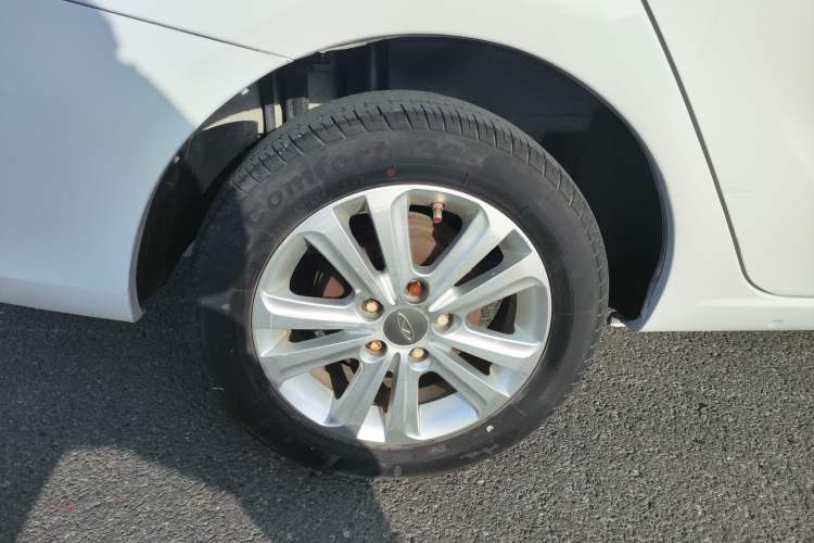 Used Chery E3 2015 1.5L Manual Fashion Model Right Rear Wheel Hub