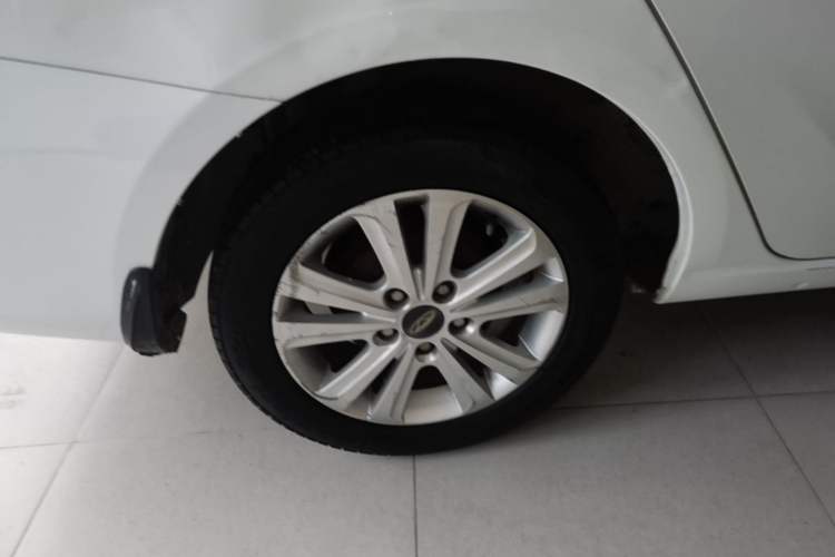Used Chery E3 2015 1.5L Manual Fashion Model Right Rear Wheel Hub
