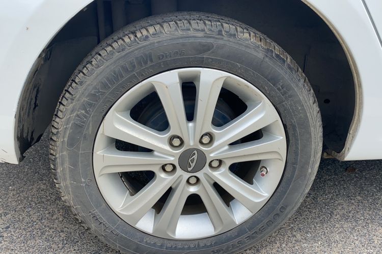 Used Chery E3 2015 1.5L Manual Fashion Model Right Rear Wheel Hub