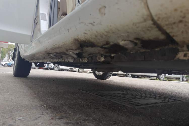 Used Chery E3 2015 1.5L Manual Fashion Model Right Side Sill