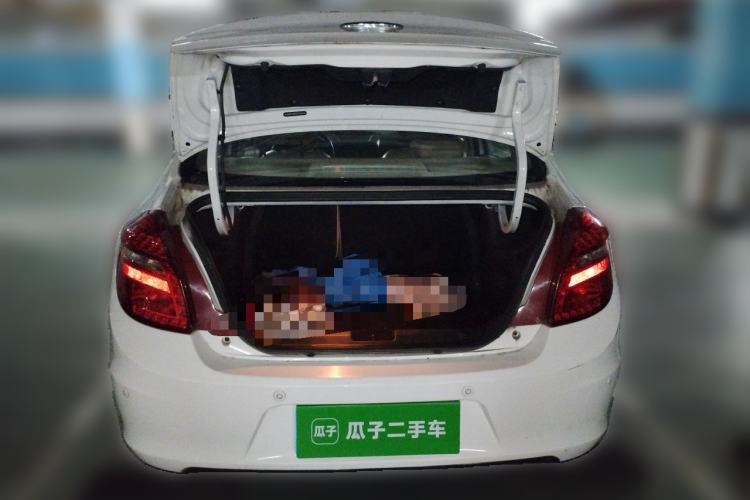 Used Chery E3 2015 1.5L Manual ZhiShang Model Trunk