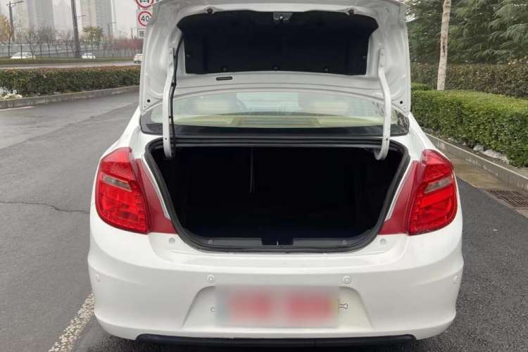 Used Chery E3 2015 1.5L Manual ZhiShang Model Trunk