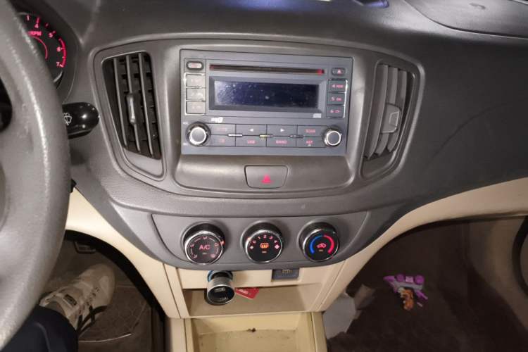 Used Chery E5 2011 1.5L Manual Enjoyment Model Audio And AC Panel