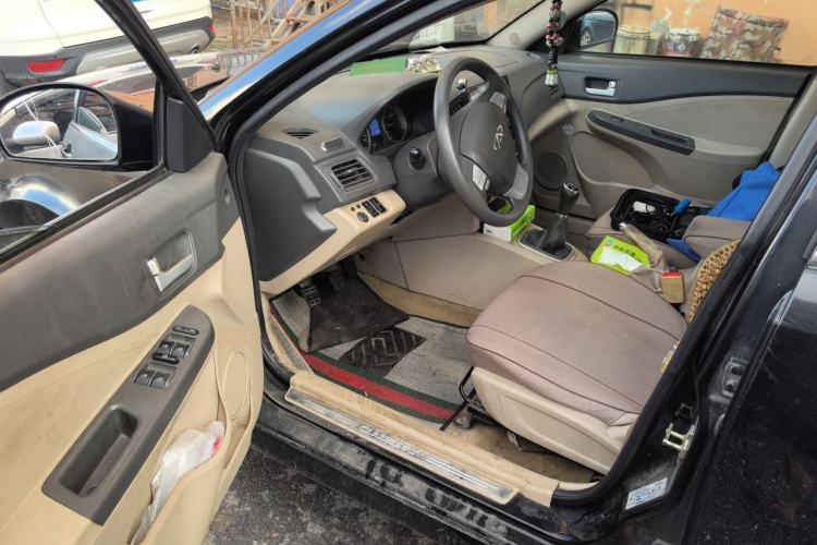 Used Chery E5 2011 1.5L Manual Enjoyment Model Driver Seat