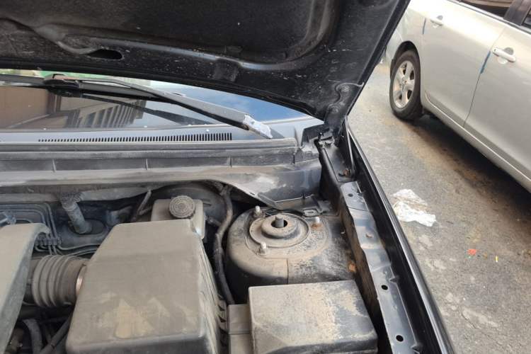 Used Chery E5 2011 1.5L Manual Enjoyment Model Engine Bay Left