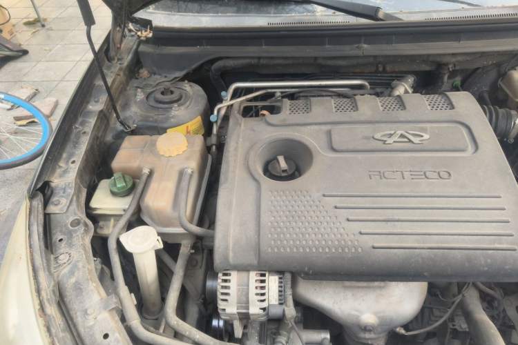 Used Chery E5 2011 1.5L Manual Zhiyue Version Engine Bay Right