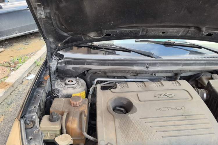 Used Chery E5 2011 1.5L Manual Enjoyment Model Engine Bay Right