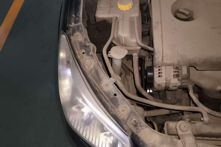 Used Chery E5 2011 1.5L Manual Enjoyment Model Engine Bay Right