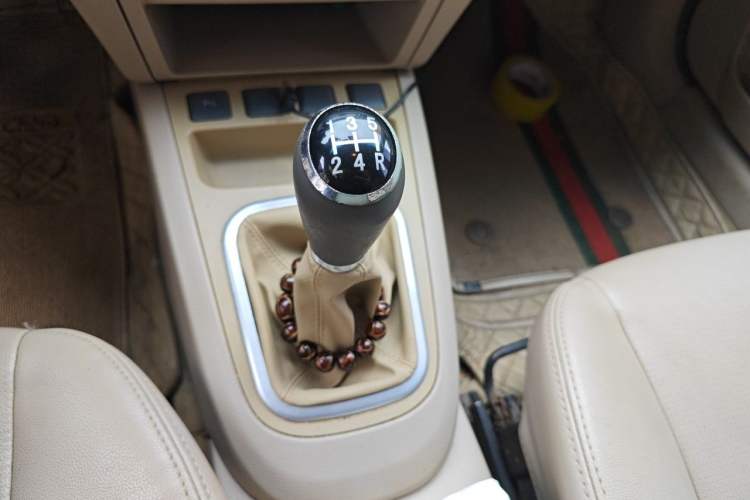 Used Chery E5 2011 1.5L Manual Zhiyue Version Gear Lever