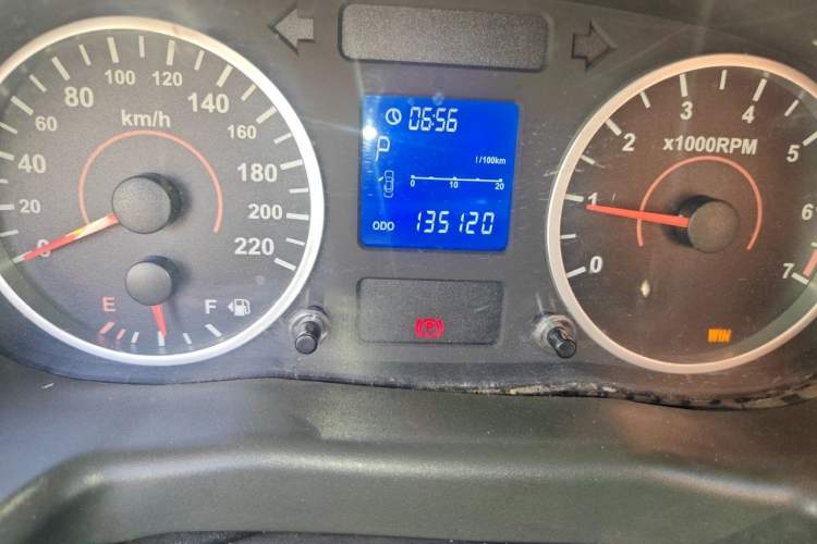 Used Chery E5 2011 1.8L CVT Enjoyment Model Odometer Close Up